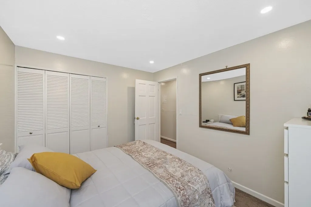 144 Kenrick St, Oak Square