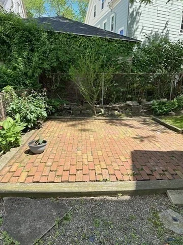 32 Gourley Rd, Tufts University