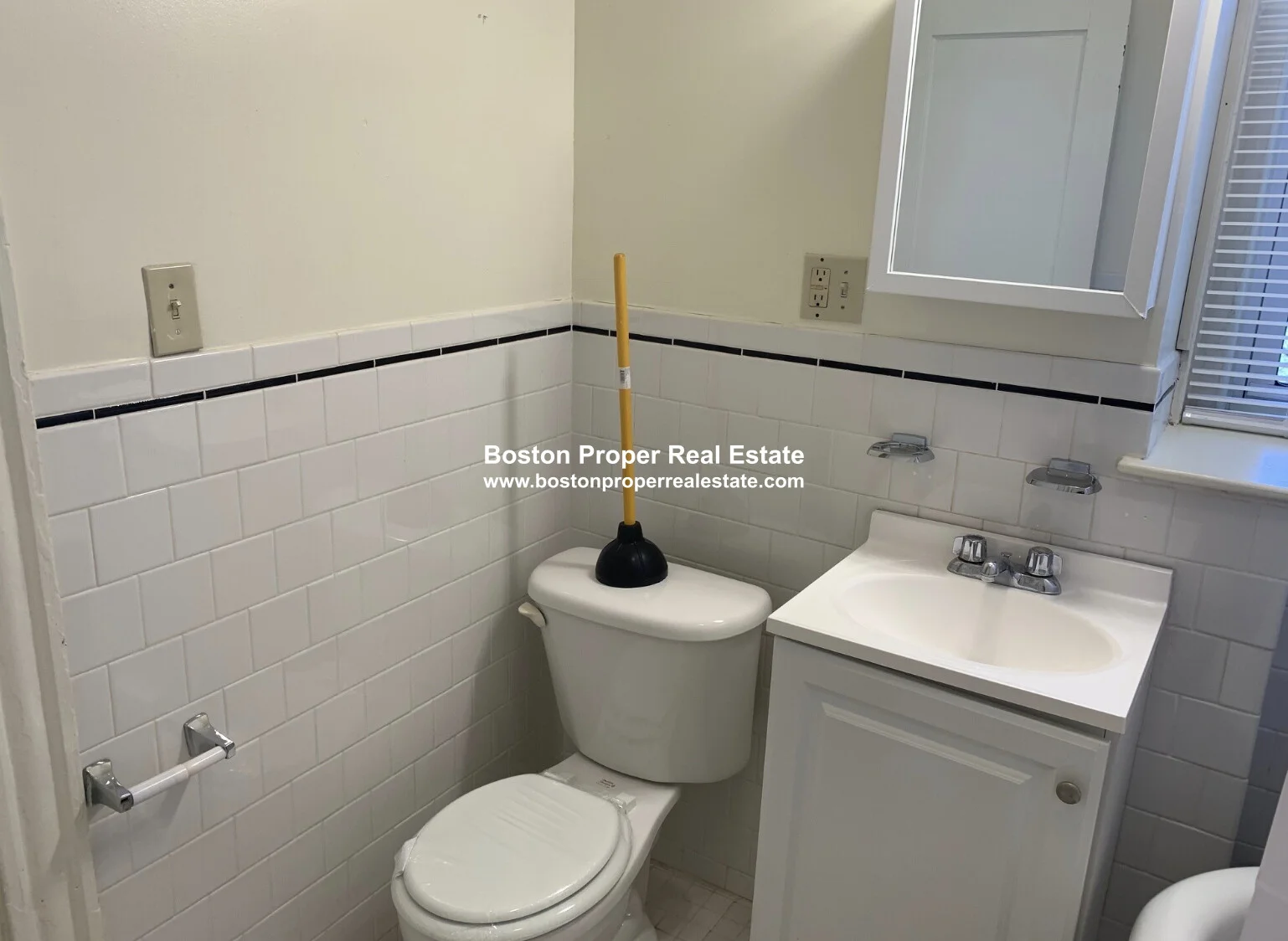 124 Peterborough St, Fenway