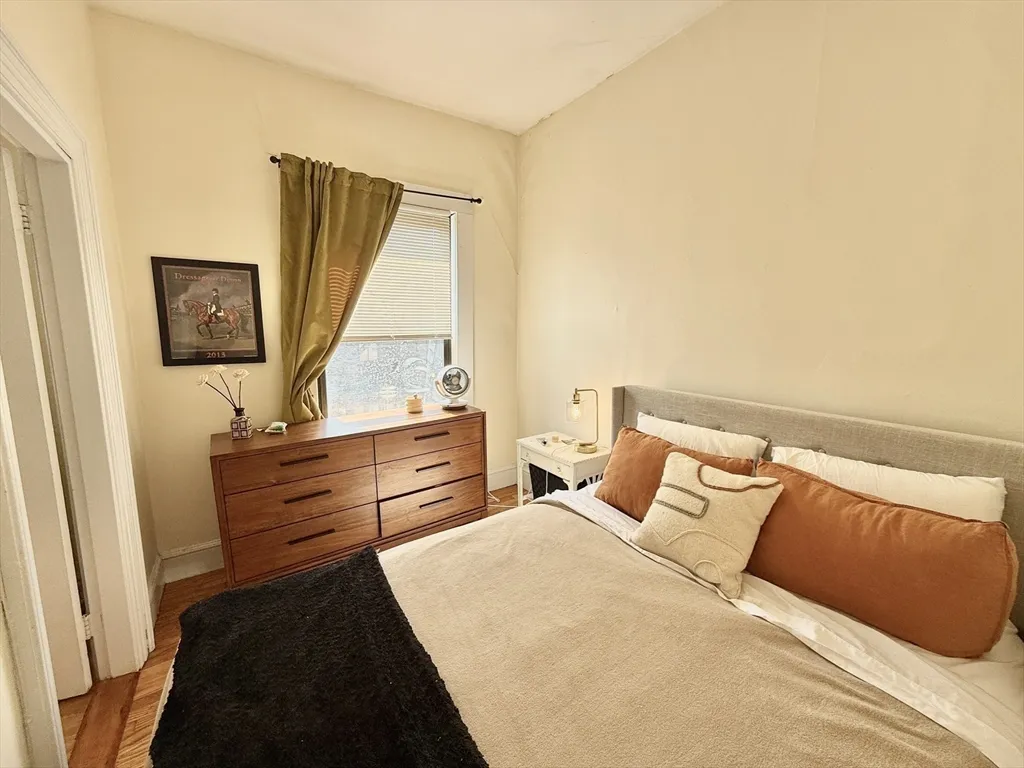 337 Beacon St, Back Bay