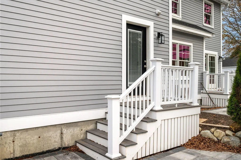 60 Ellsworth Rd, Peabody