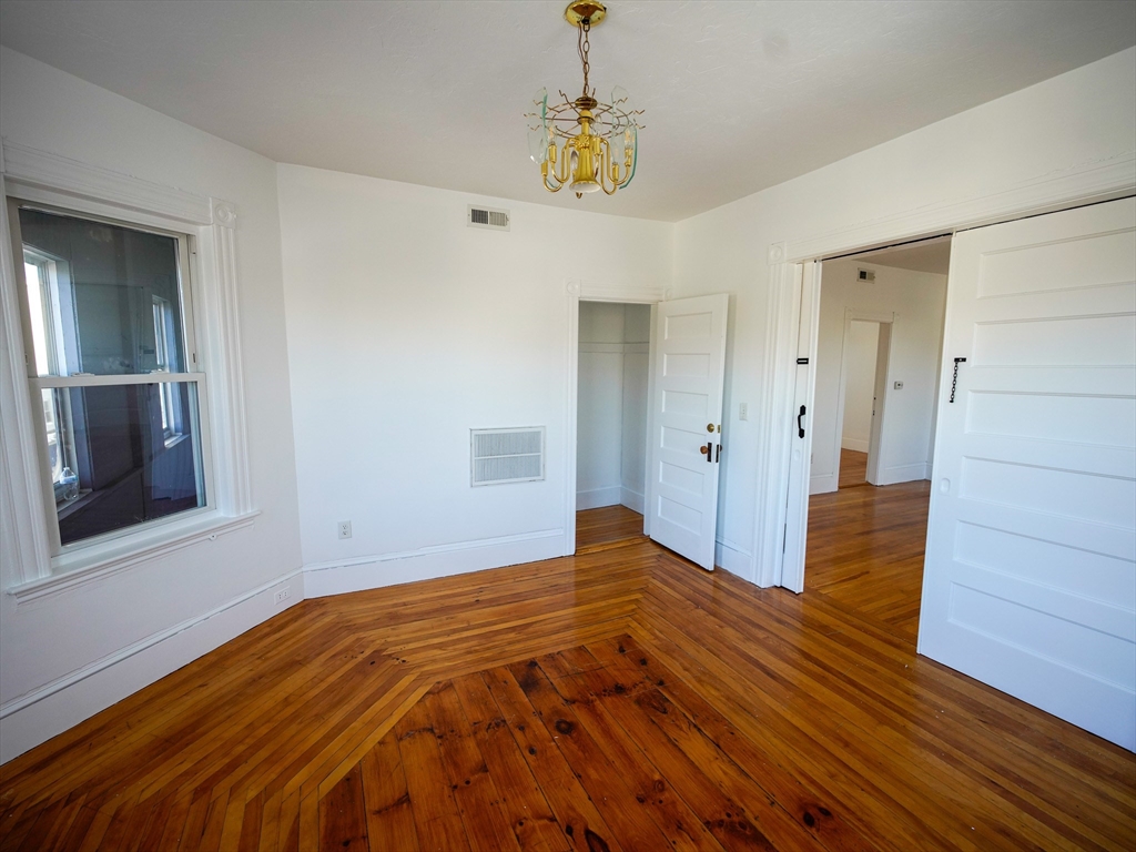 4 Greenwood St, Worcester