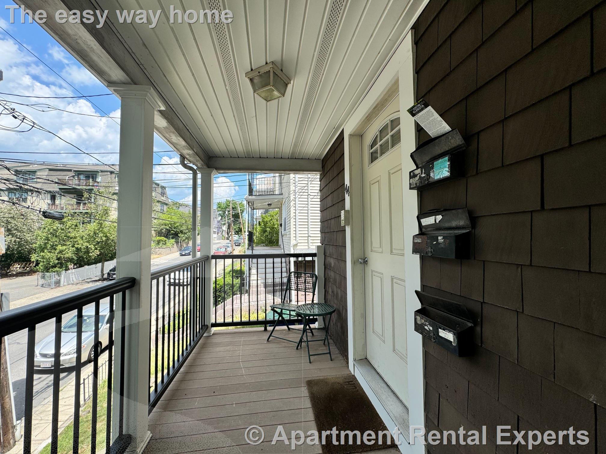 44 Clarendon Ave, Teele Square