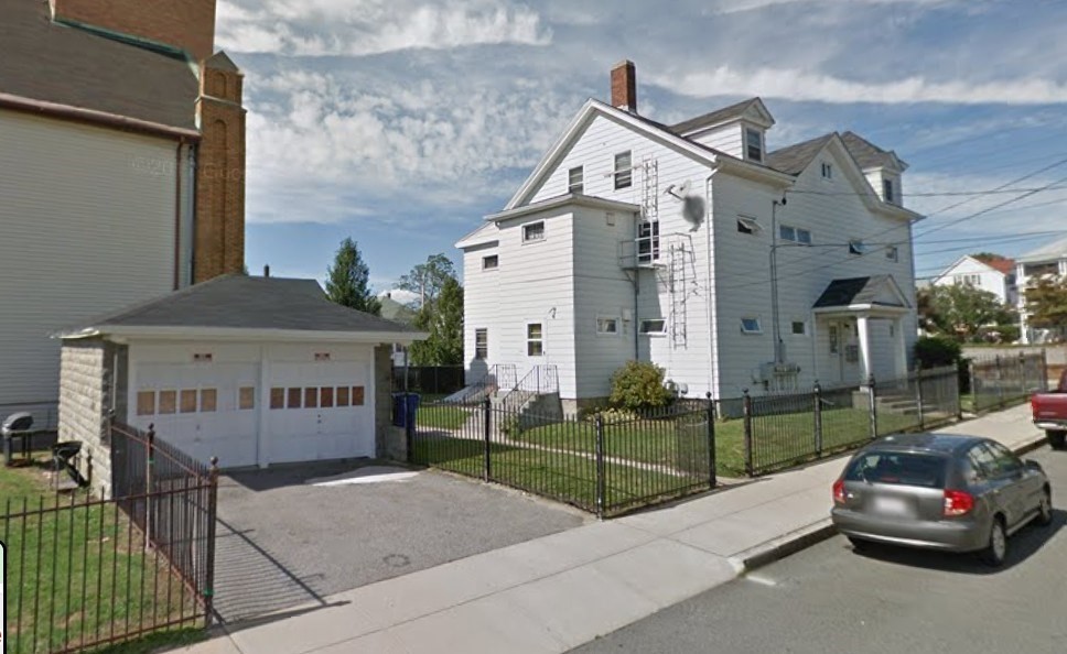 889 Pine, Fall River