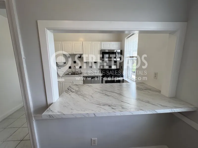 1163 Beacon St, Longwood