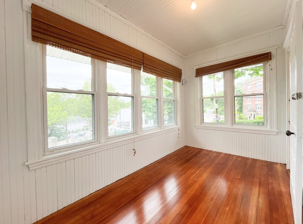 44 Bellevue St, West Roxbury