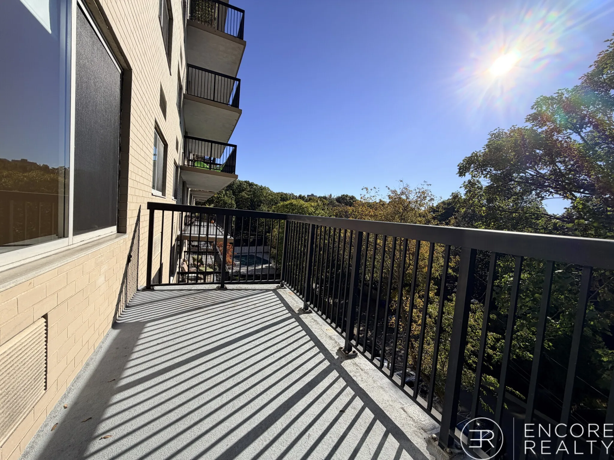 101 Monmouth St, Longwood