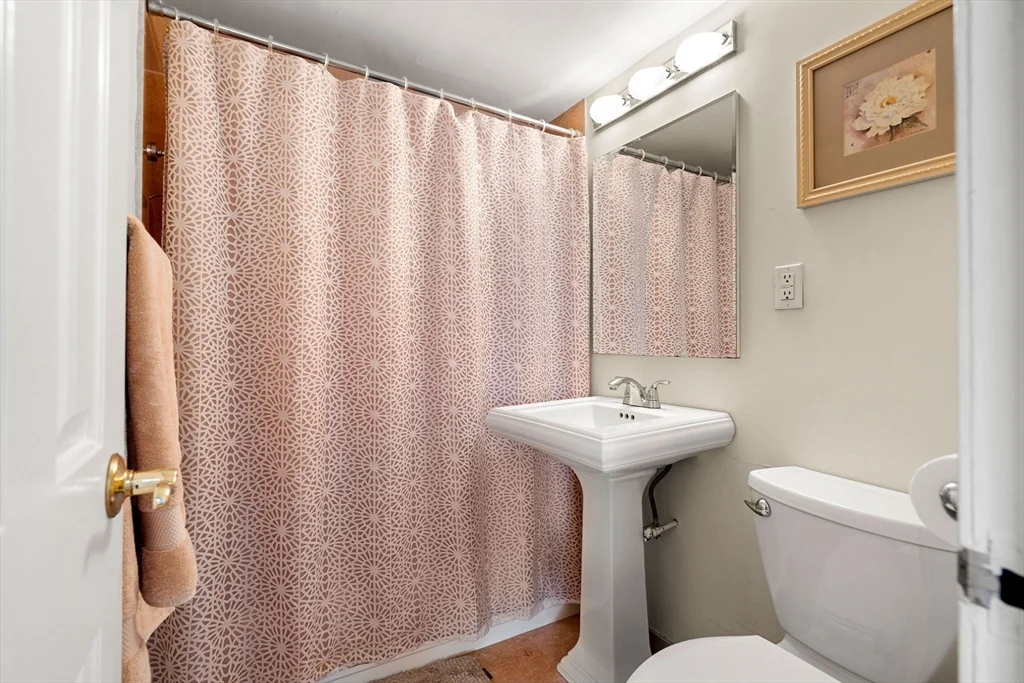 2 Hawthorne, West End