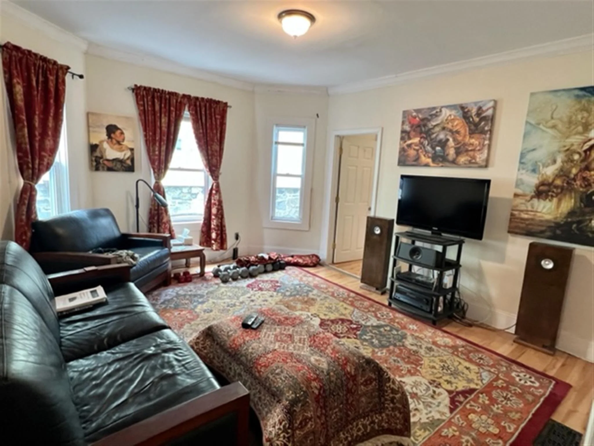 128 Cedar St, Powder House Square