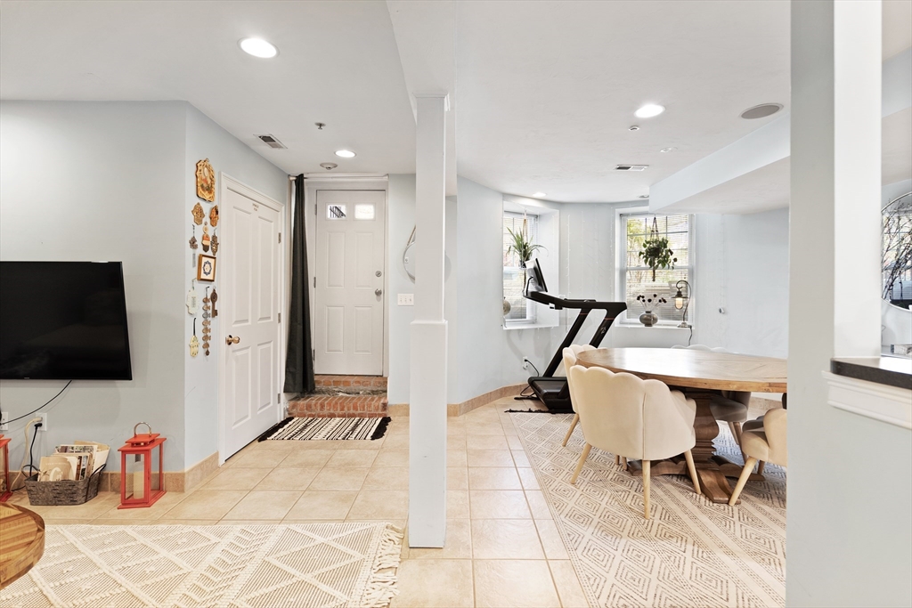 1867 Beacon St, Brookline