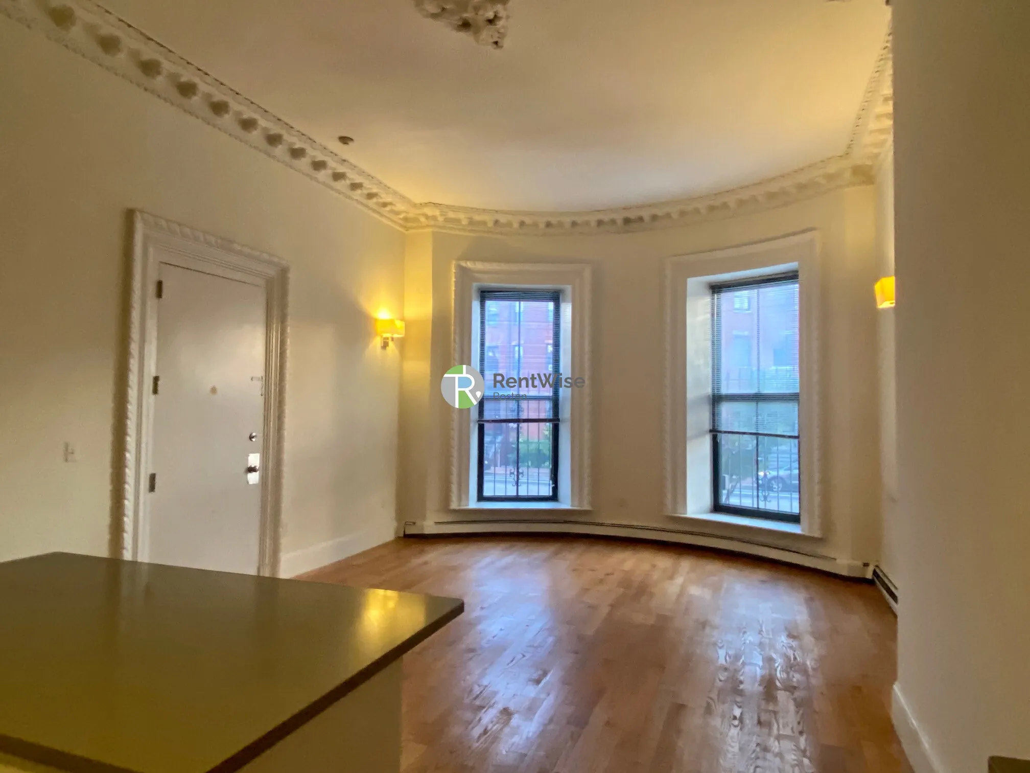 521 Massachusetts Ave, Roxbury