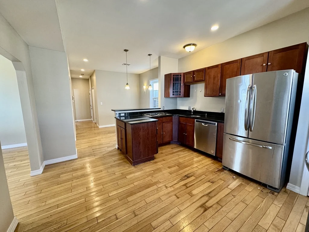 22 Elmore St, Roxbury