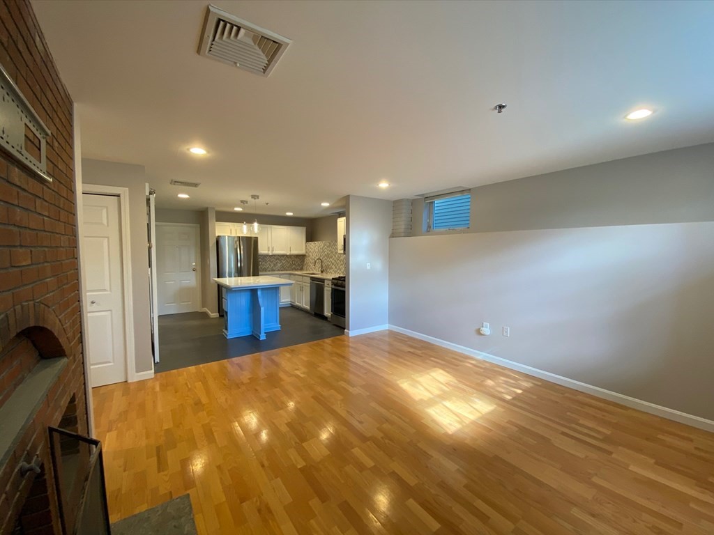 2277 Massachusetts Ave, North Cambridge