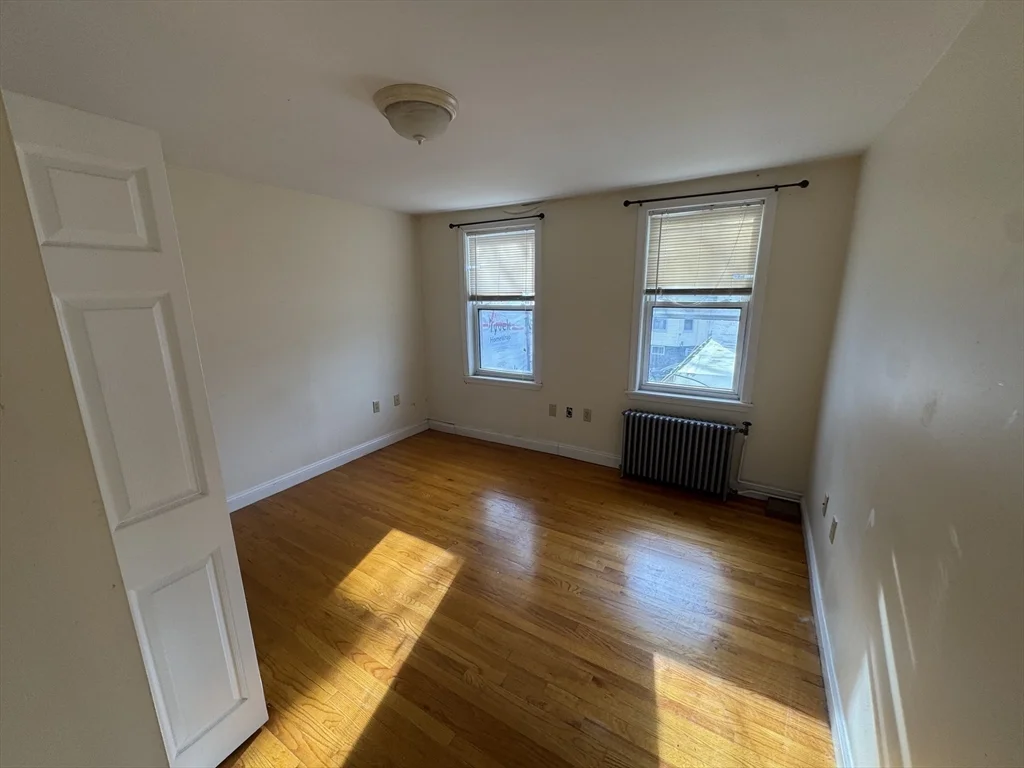 114 Magazine St, Cambridgeport