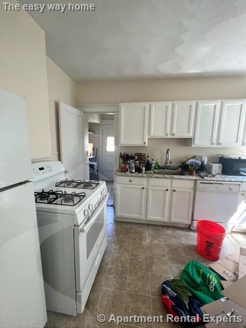 12 Pinkham Rd, Tufts