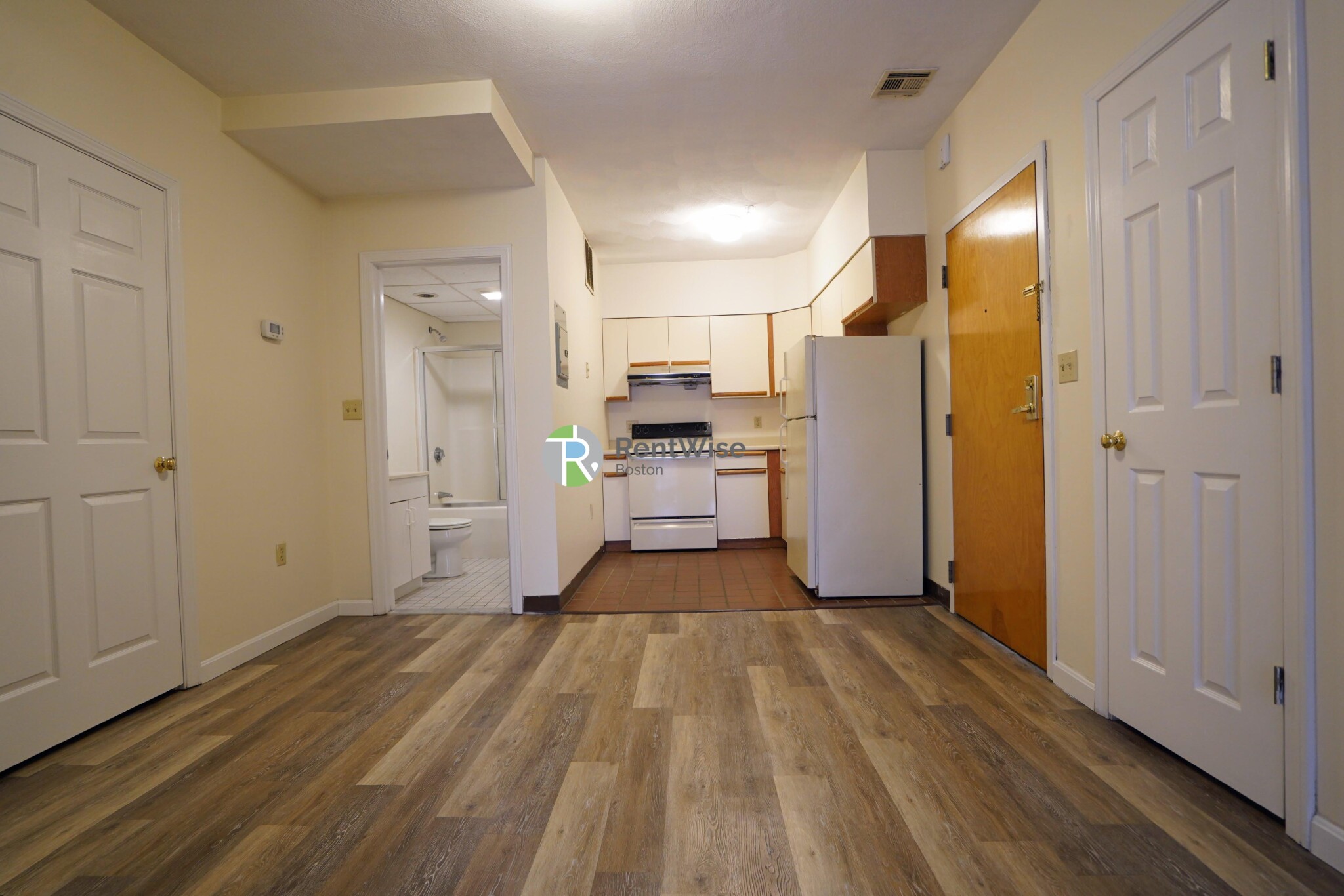 81 Essex St, Chinatown