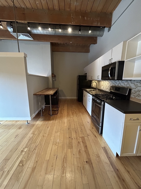 21 Wormwood St, Seaport District