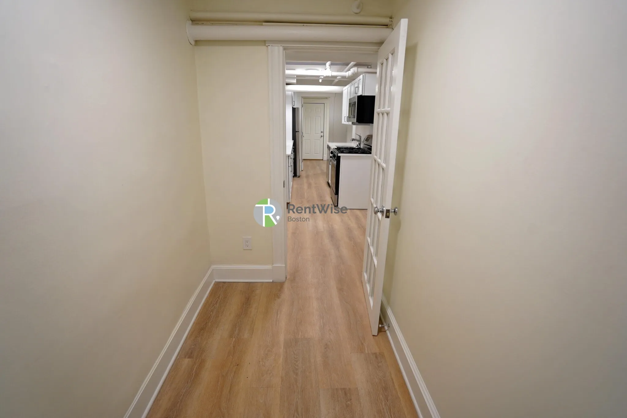 6 Camelot Ct, Brighton