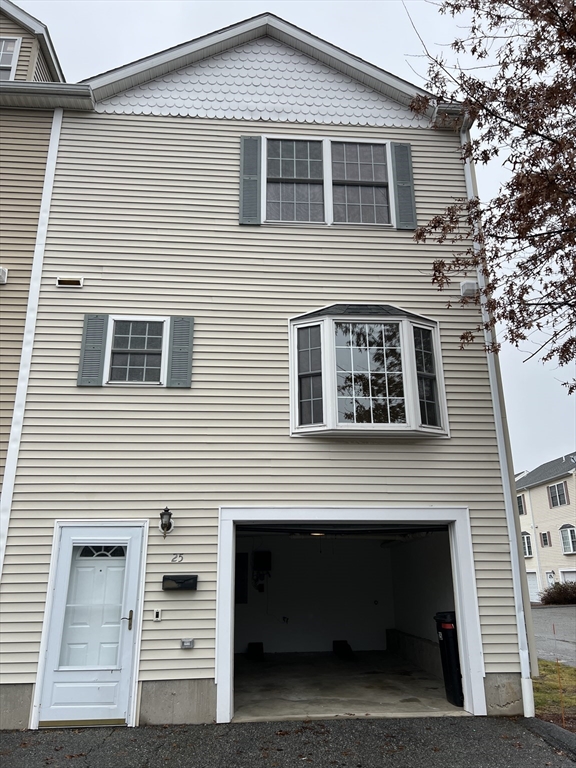 37 Glen Ave, Chelmsford