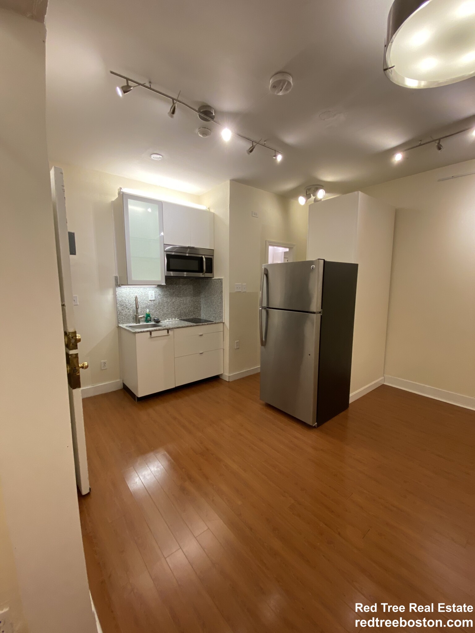 55 Saint Stephen St, Fenway