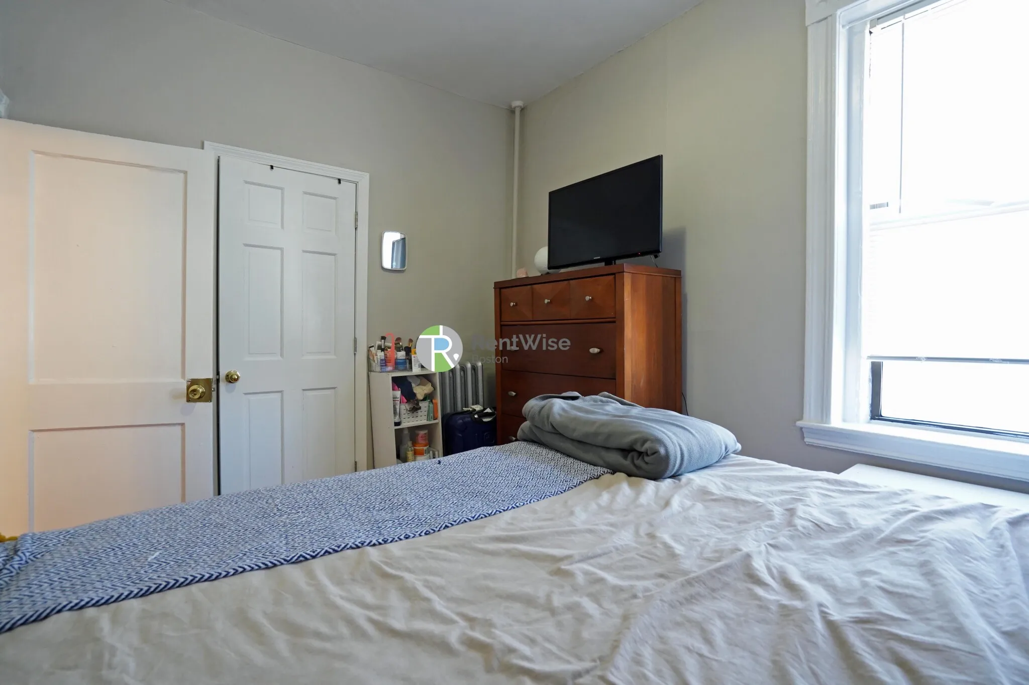 56 Gardner St, Allston