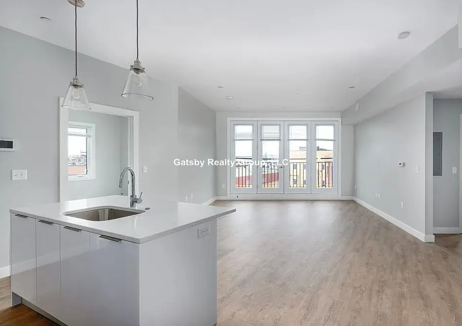 44 Union Sq, Prospect Hill