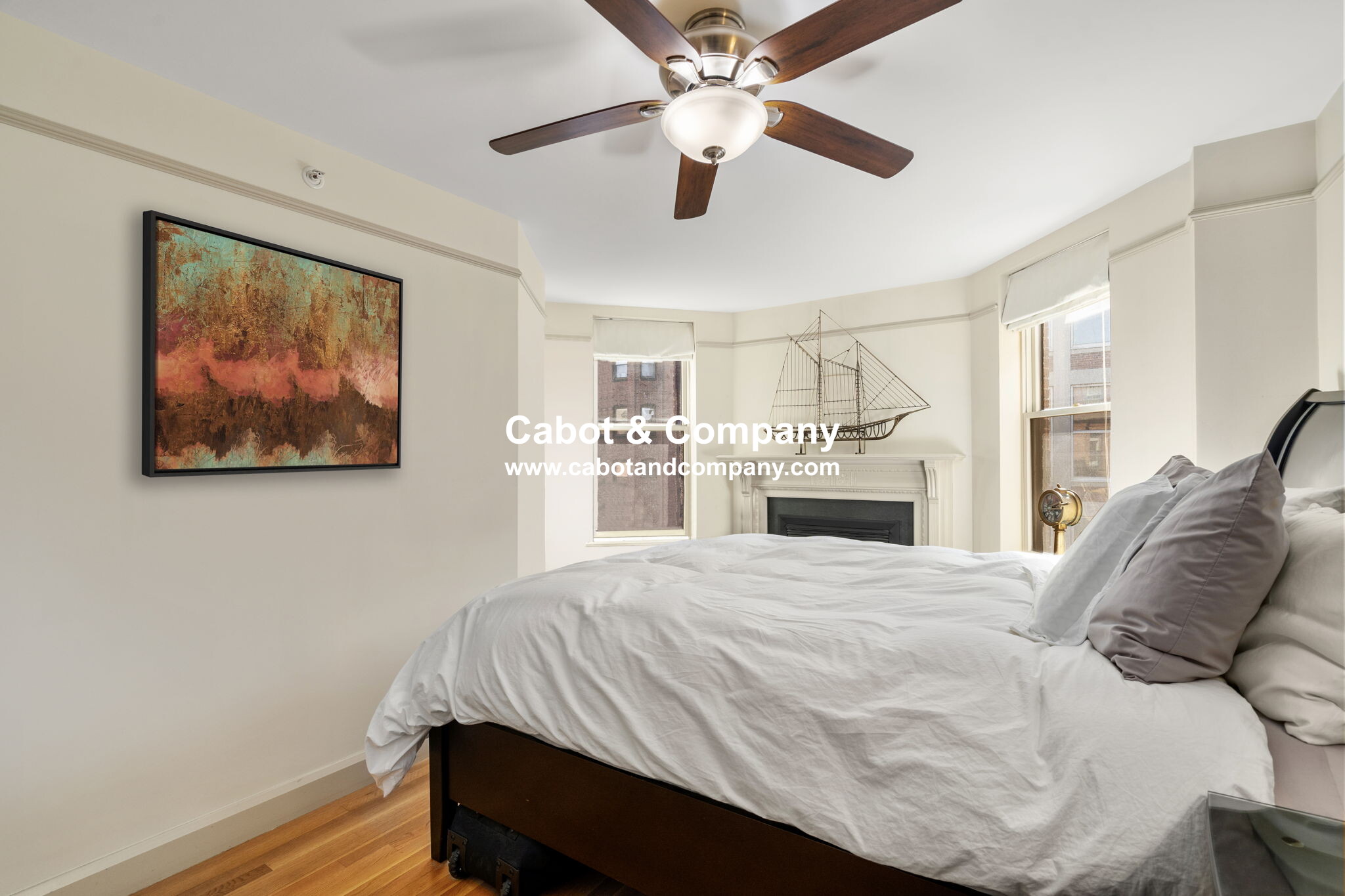 294 Newbury St, Back Bay