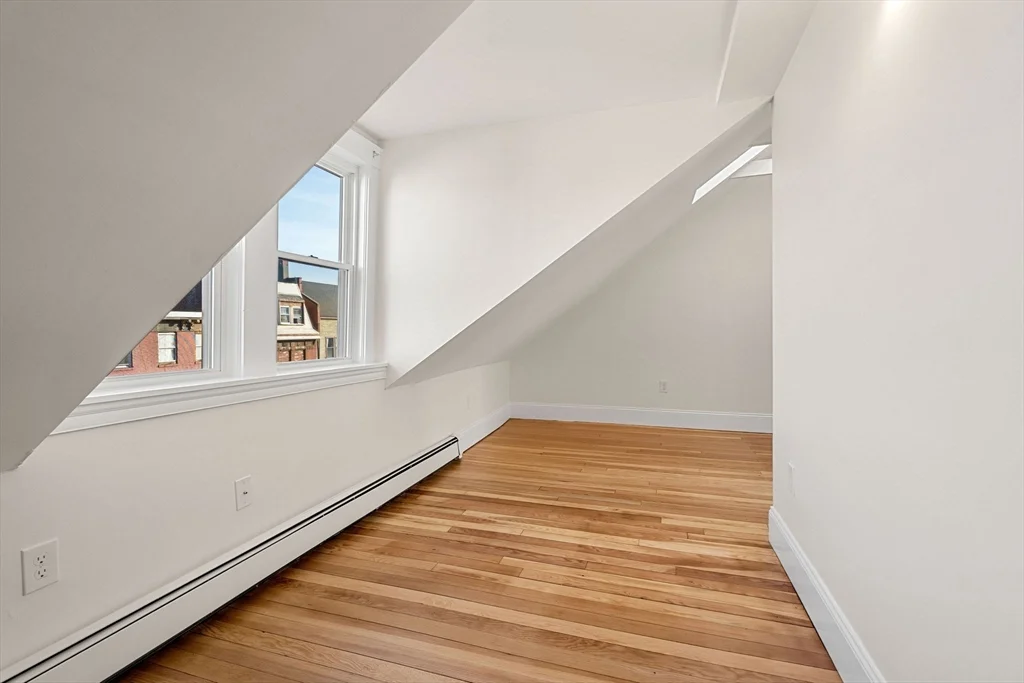 294 Meridian St, East Boston