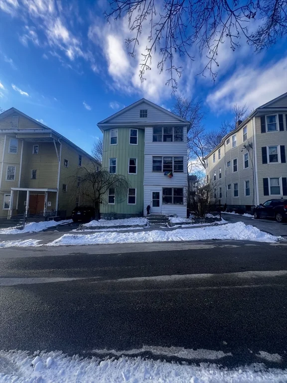 13 Louise St, Worcester