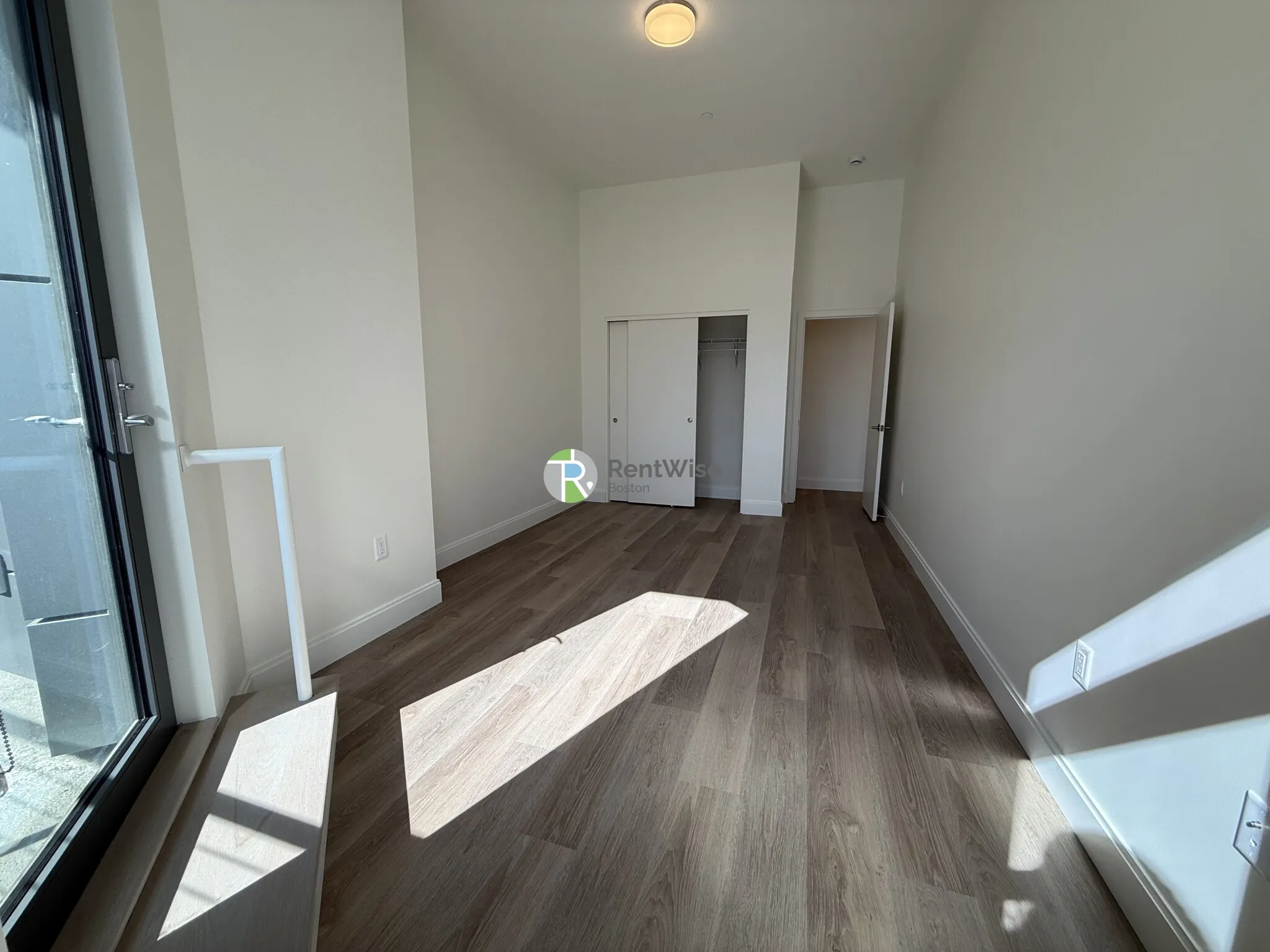 1079 Commonwealth Ave, Allston