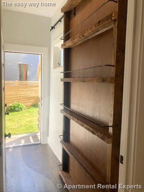 75 Kinnaird St, Central Square