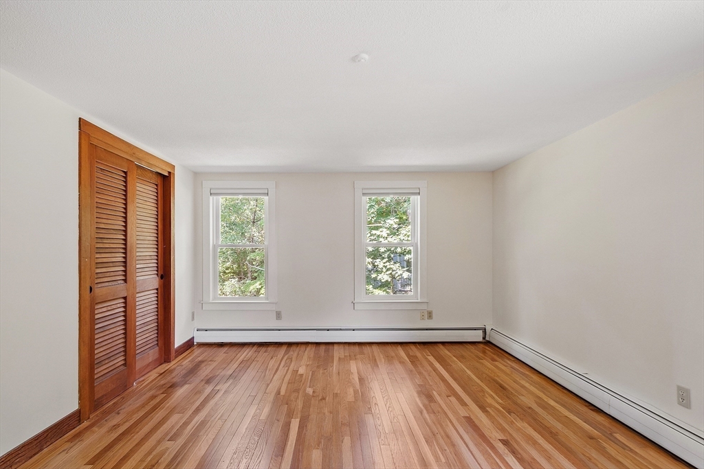 4 Lowest Ln, Rockport