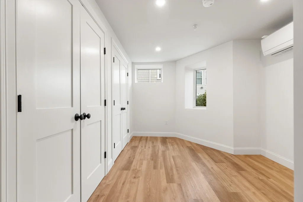 32 Beacon St, Gloucester