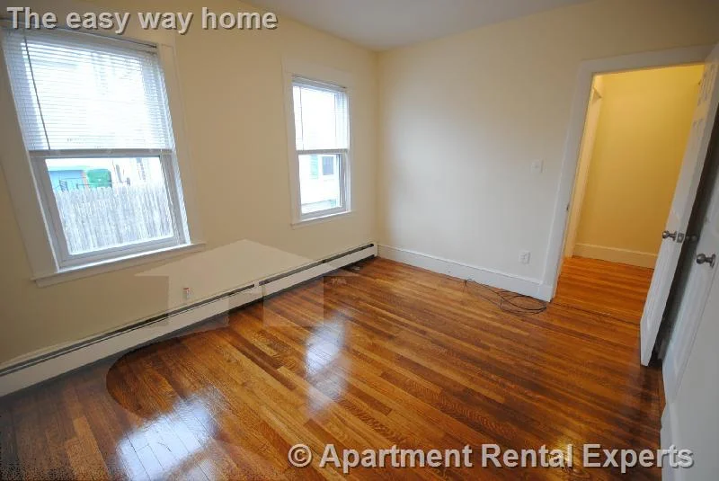 15 Taylor St, Tufts