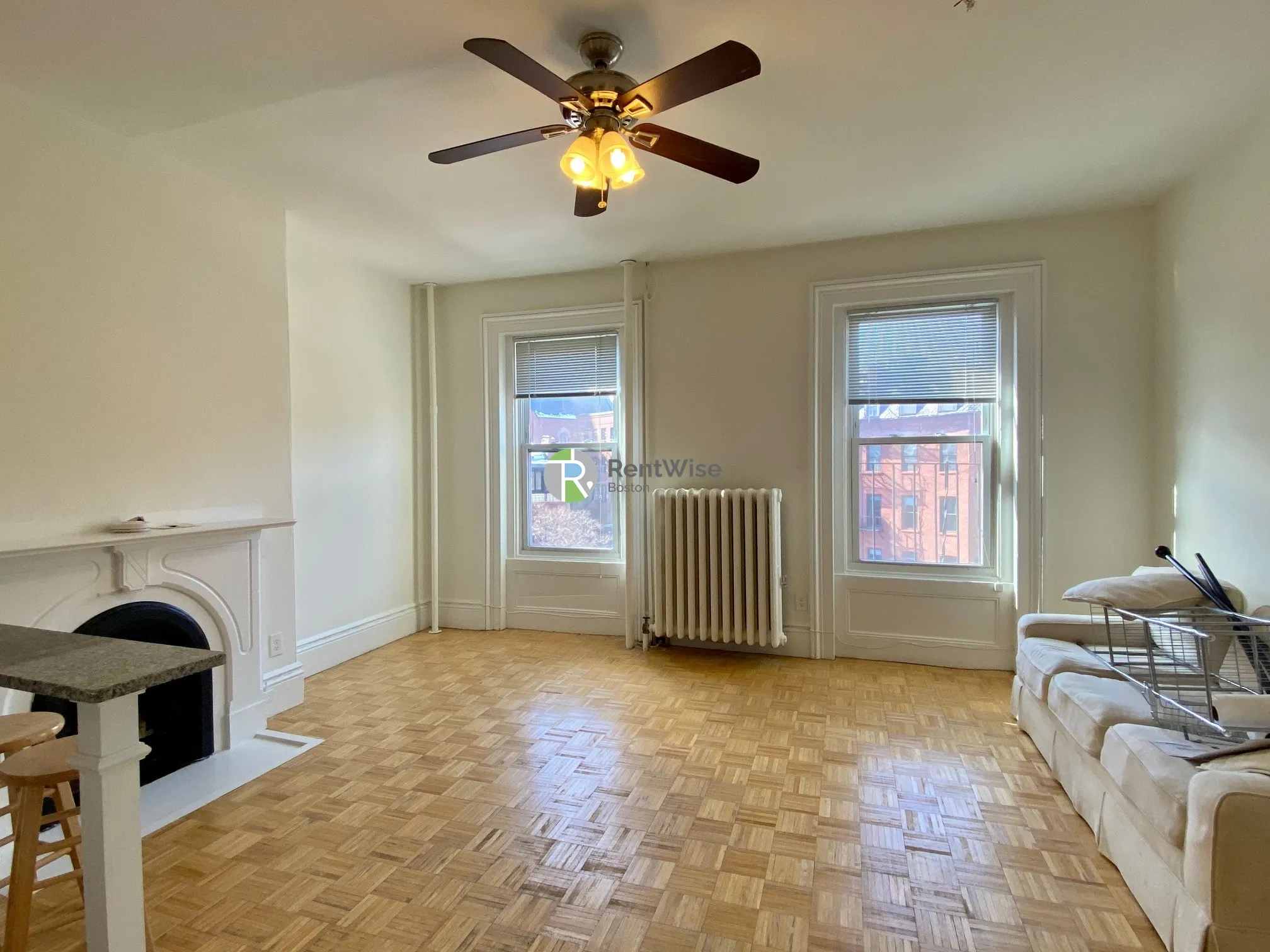 90 Charles St, Beacon Hill