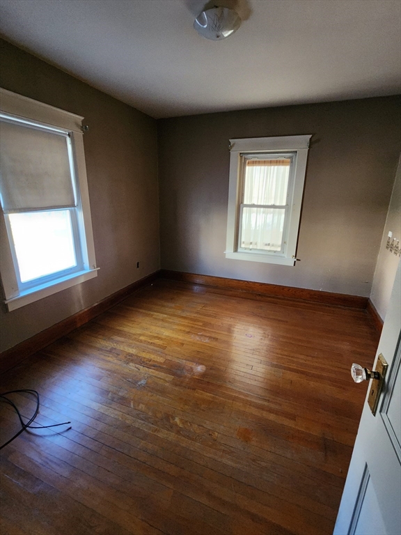 138 Pacific St, Fitchburg