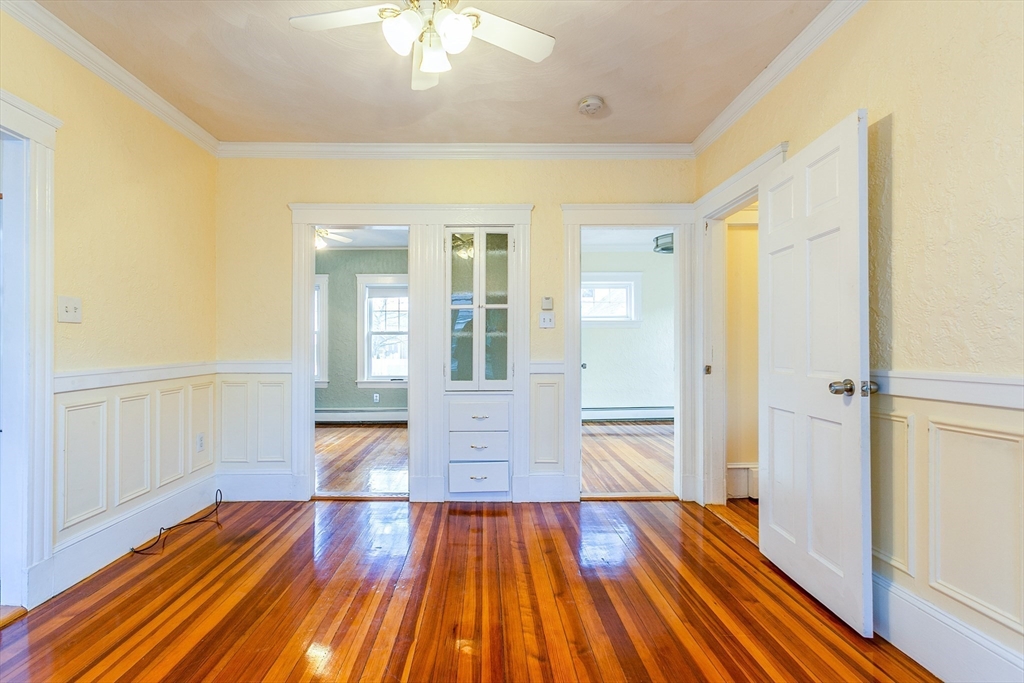 67 Orchard St, Medford