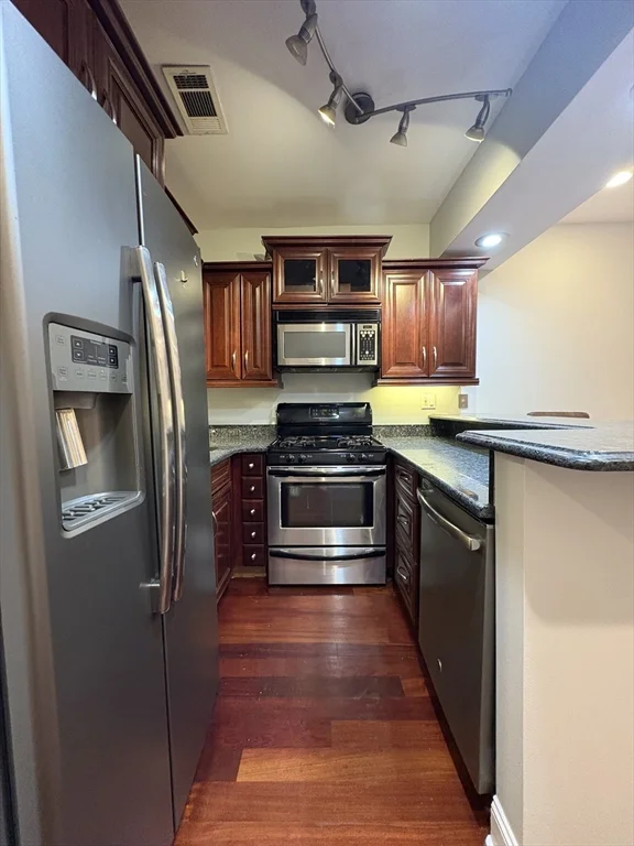 106 E Brookline St, South End