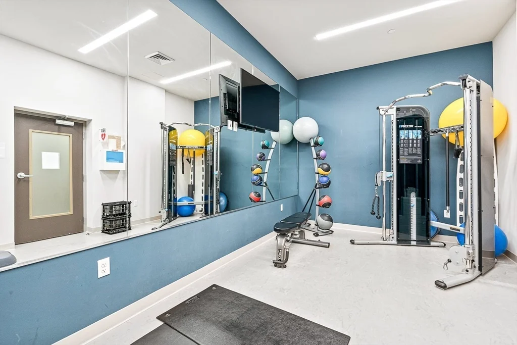 121 Portland St, North End