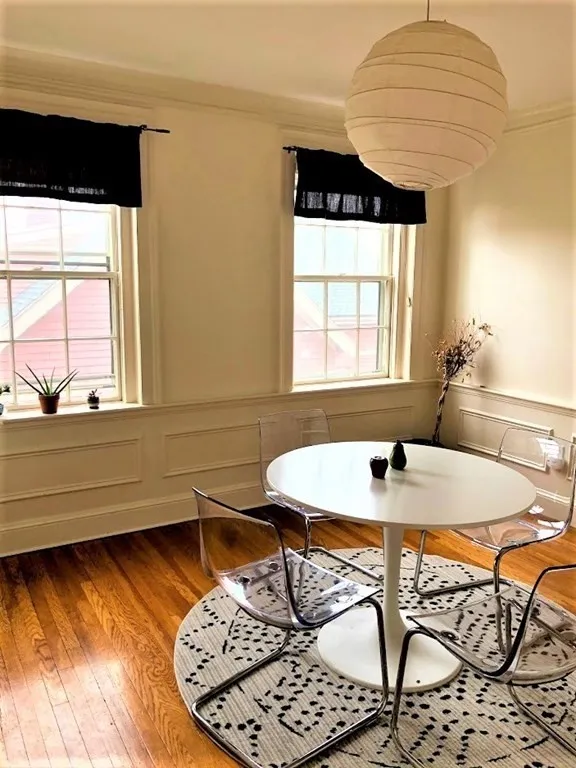 32 Shepard St, Harvard Square