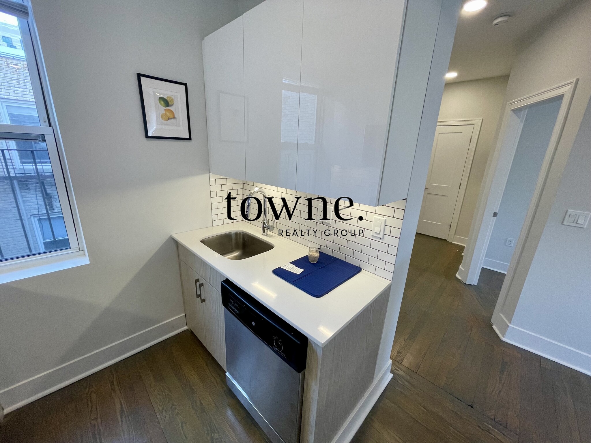 20 Queensberry St, Fenway