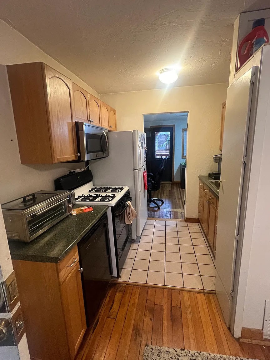 254 E St, South Boston