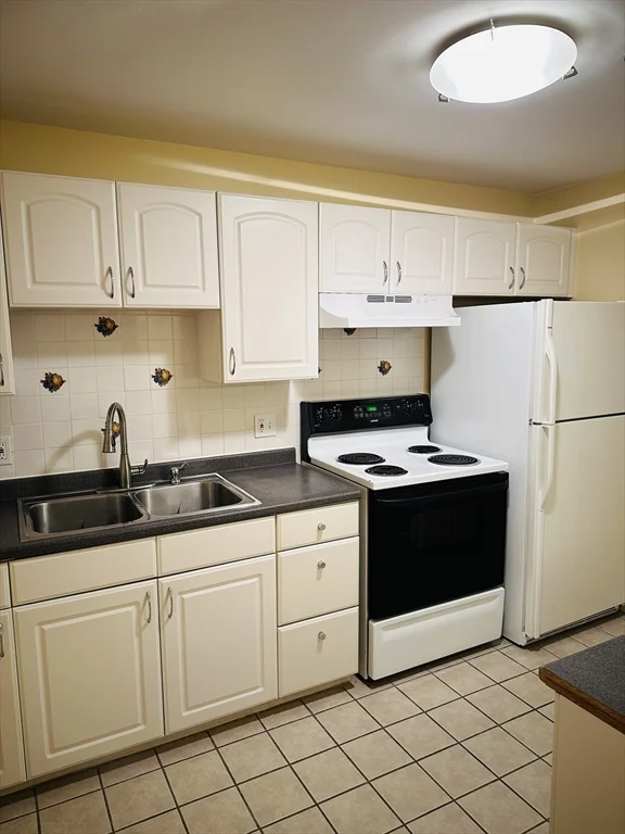 115 West Squantum St, Quincy