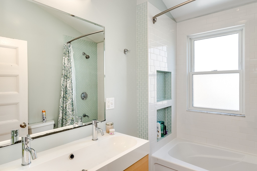 50 Waterhouse St, Teele Square