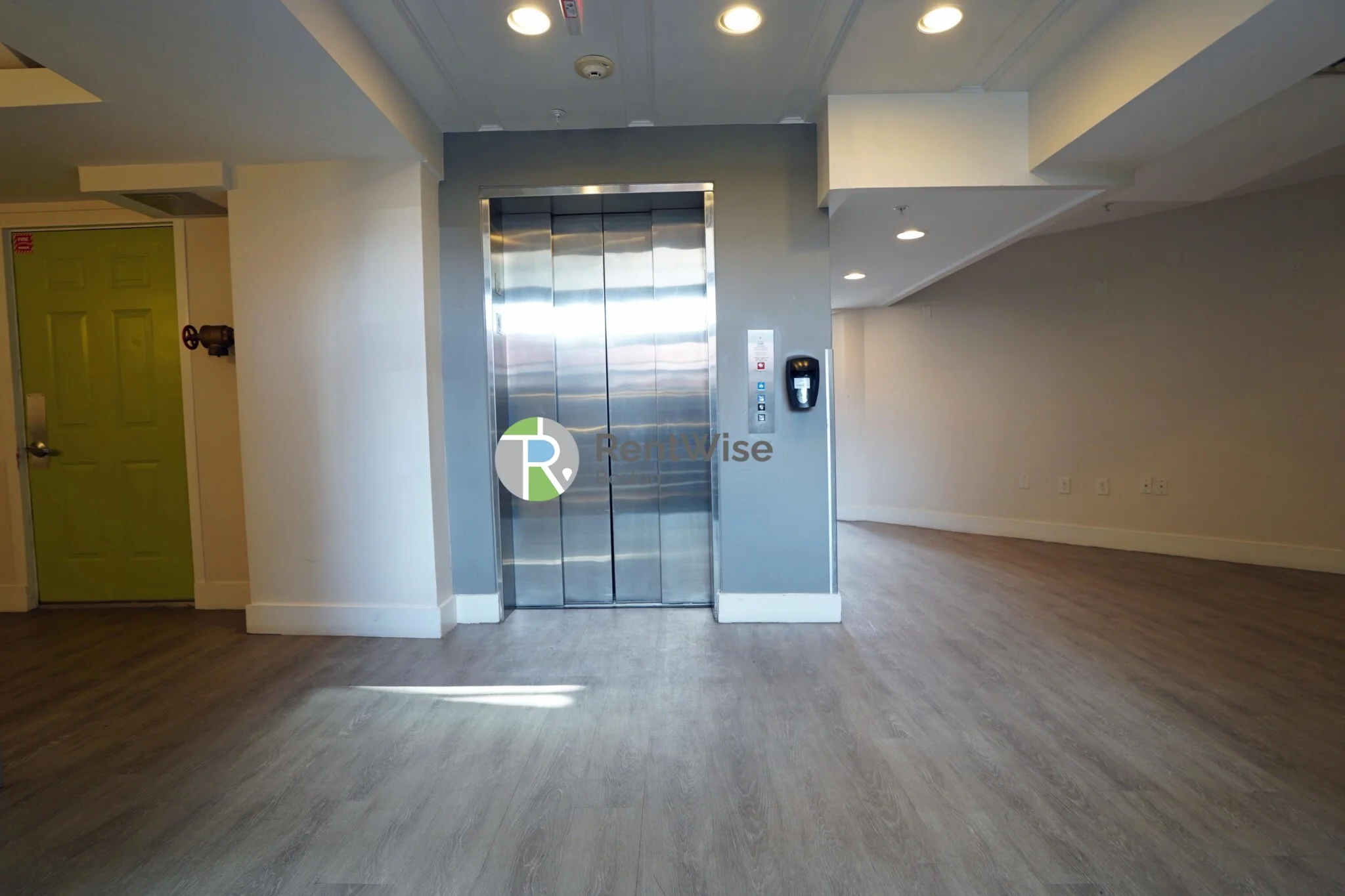 10 Brainerd Rd, Allston