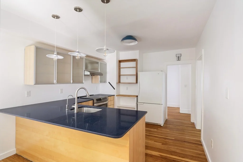 8-10 York Ave, Watertown