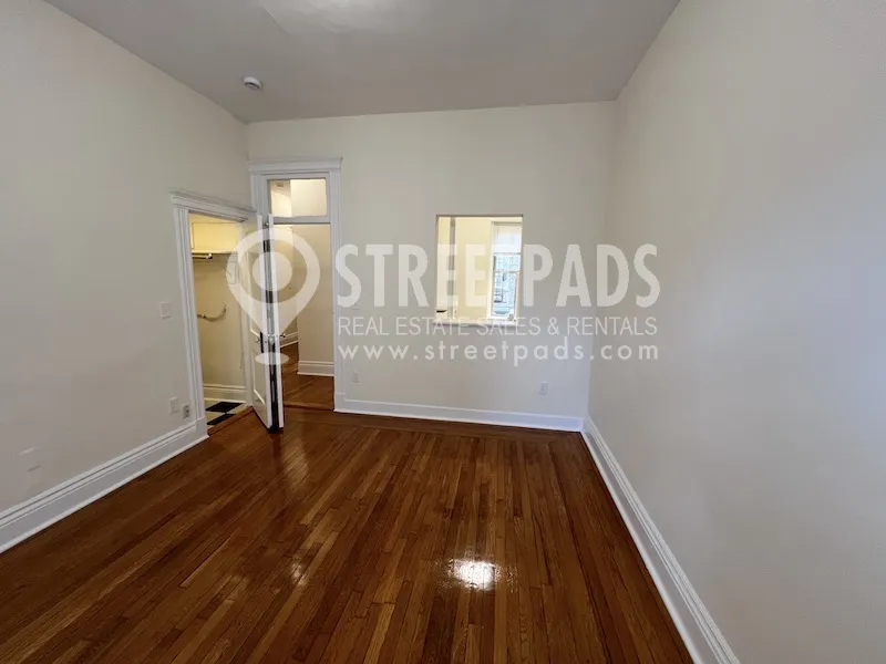 31 Park Dr, Fenway