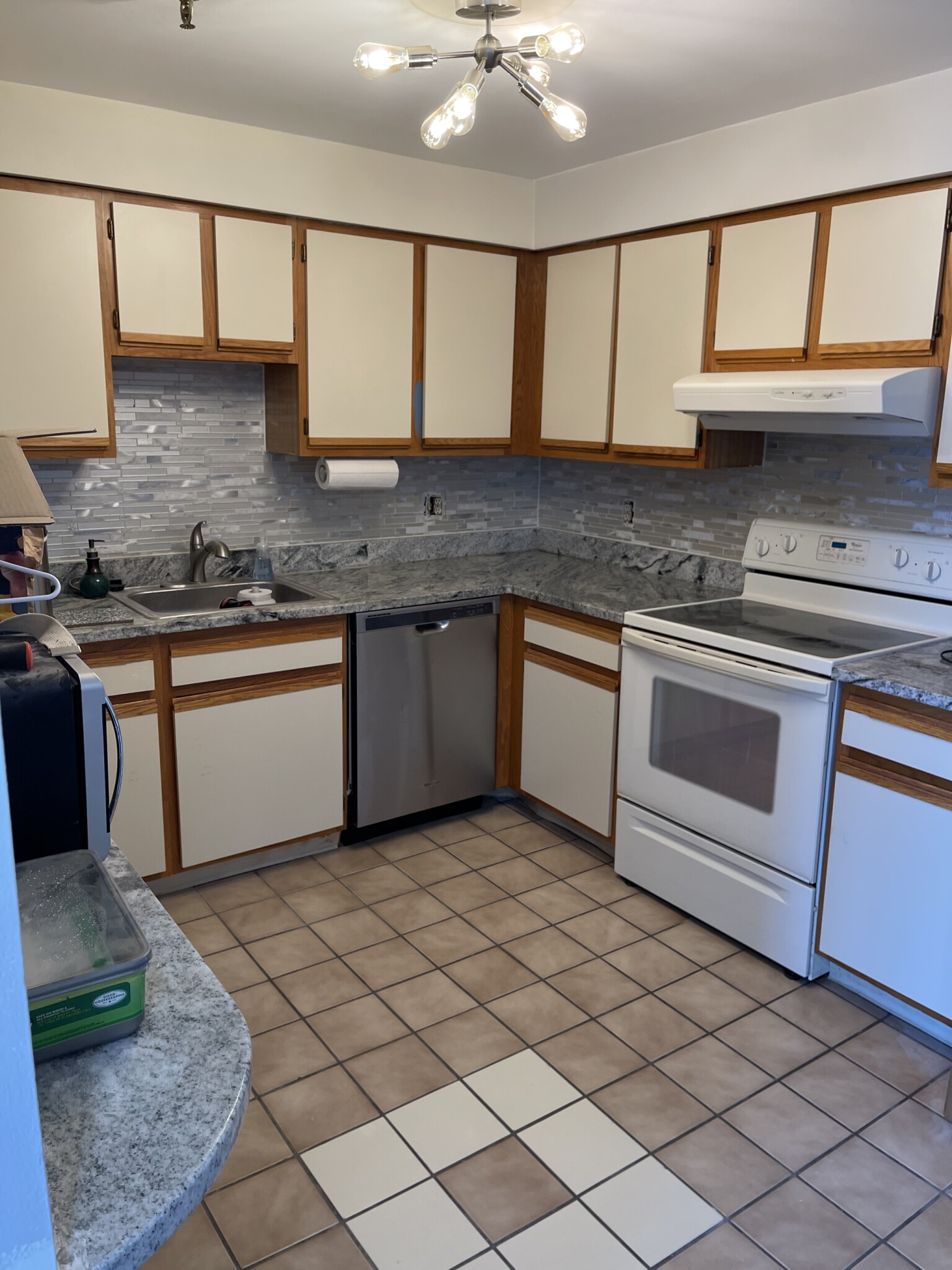 376 Ocean Ave, Revere