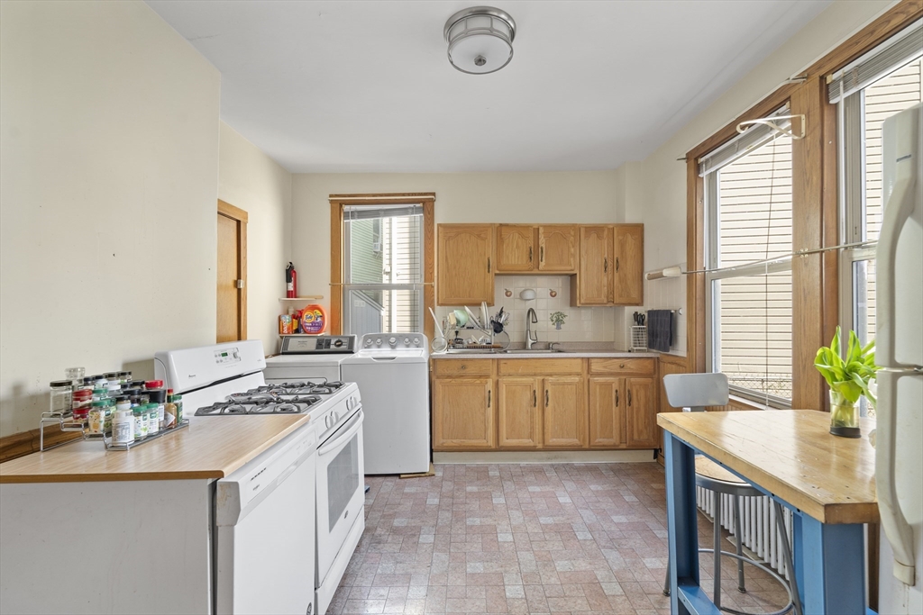 67 Bristol St, Area 4-The Port