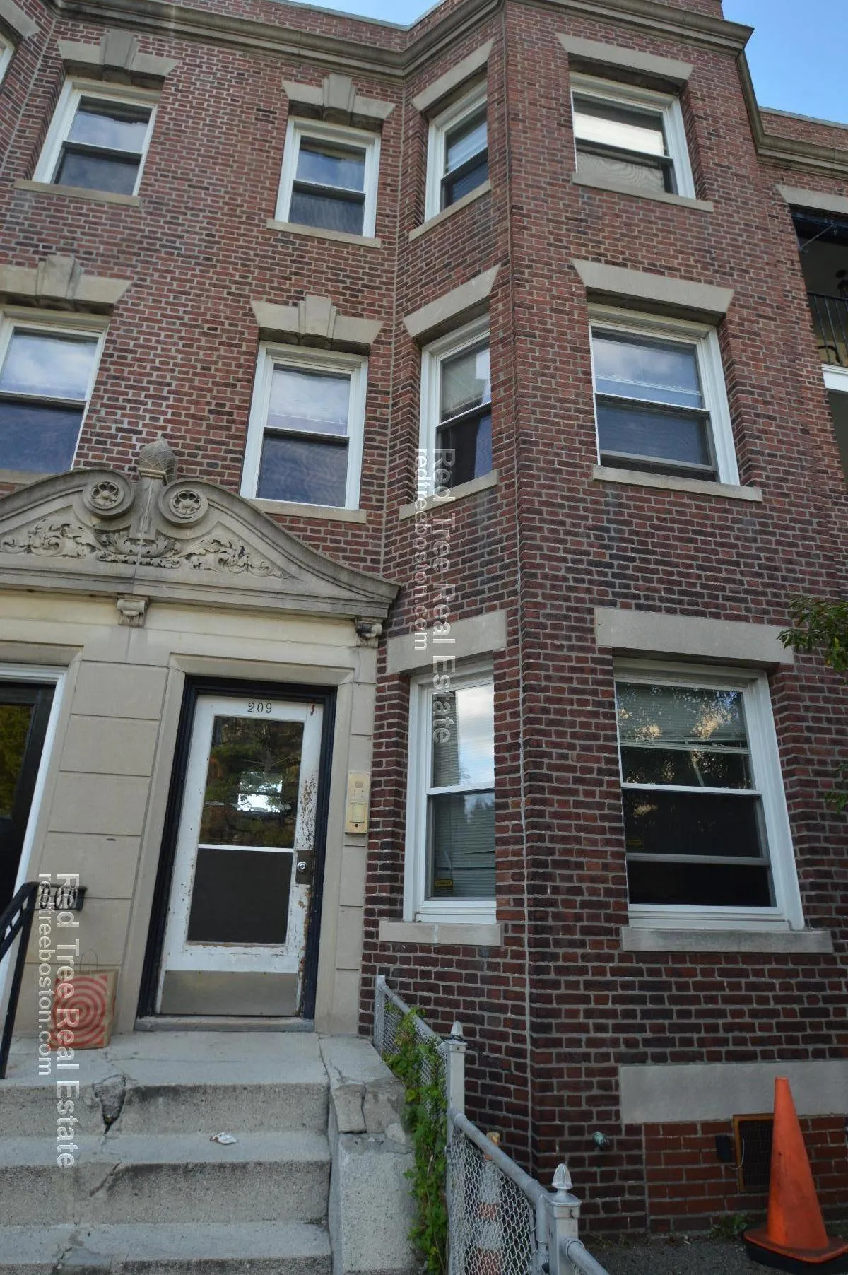 209 Chestnut Hill Ave, Brighton